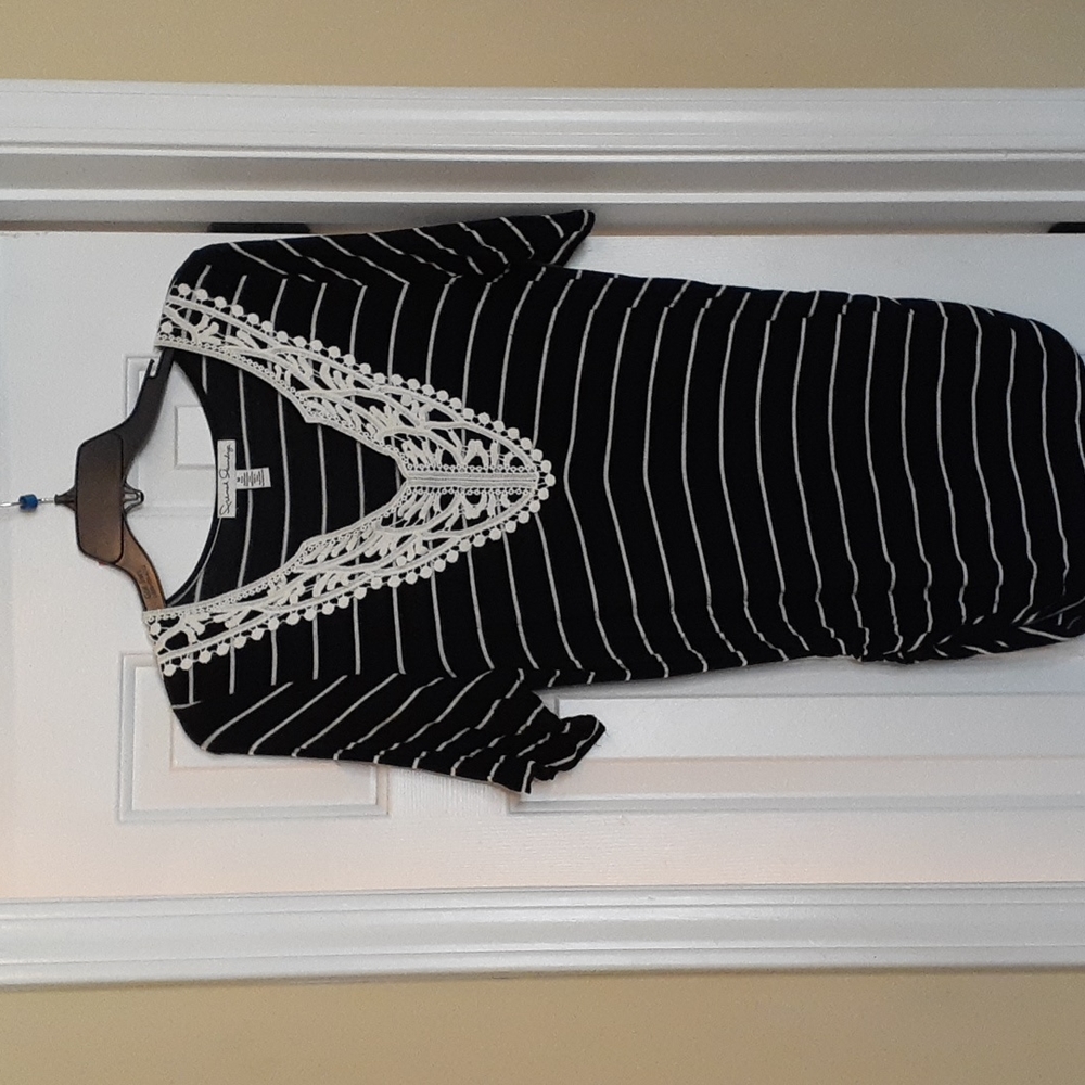 Black/Cream strip rayon/spandex top